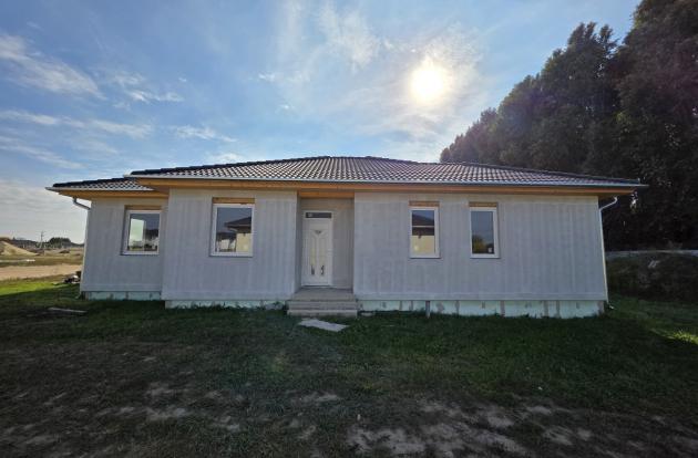 4 SZOBÁS CSODA KÖLTSÉGHATÉKONY OTTHON NAGYCSALÁDOKNAK